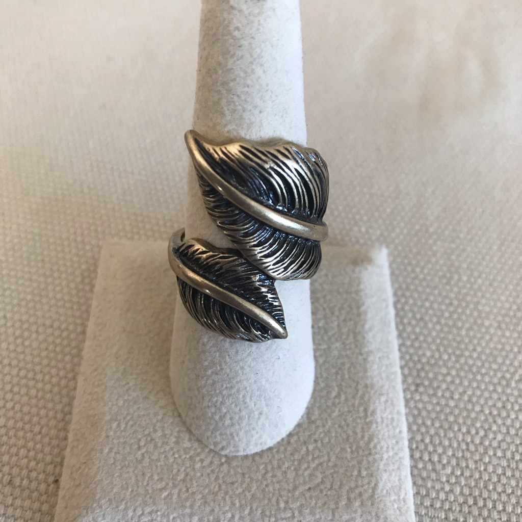 Twisted Leaves Ring Size 9